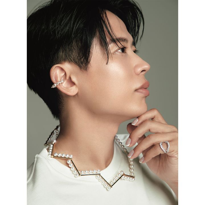 表紙を飾った雑誌は即完売…ヘアメイクアーティスト小田切ヒロさん・42