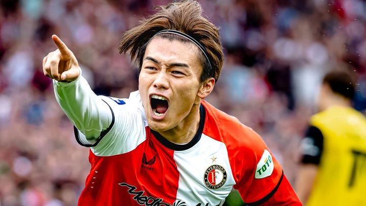 上田綺世は日本代表での好調さをフェイエに持ち込め！ エースFW長期離脱で監督が言及