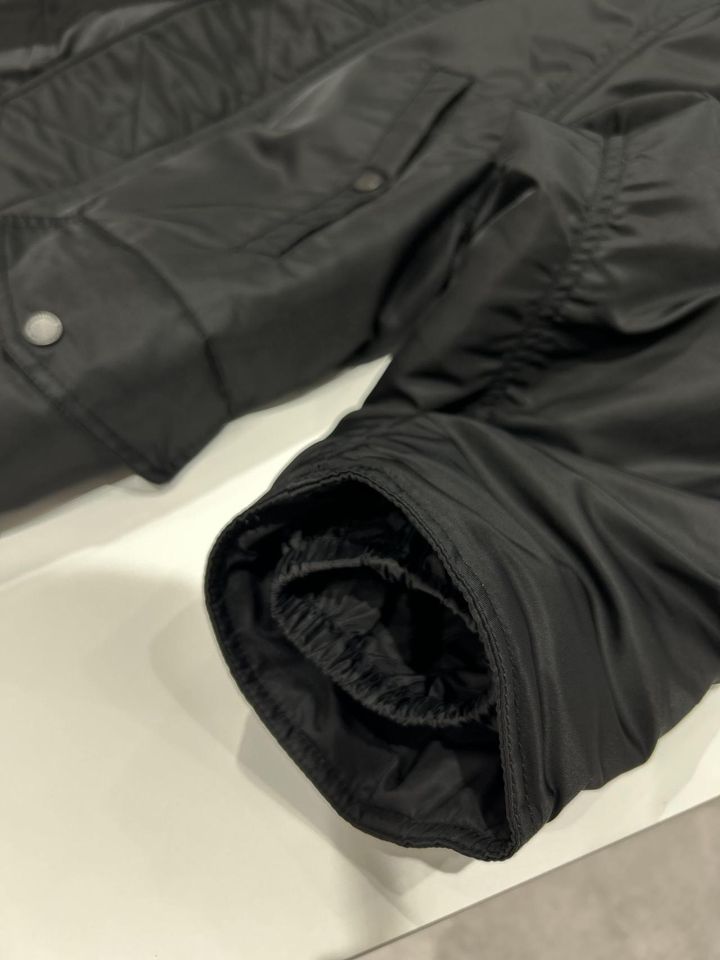 画像: 【GU× UNDERCOVER】ヒートパデッドコンバーチブルコート UNDERCOVER ¥9,990 出典：GU