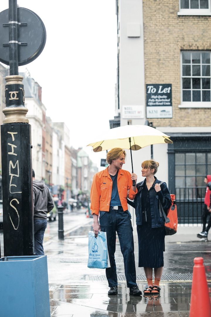 センスの良さに脱帽！ 大人カップルのオシャレなおそろいコーデ