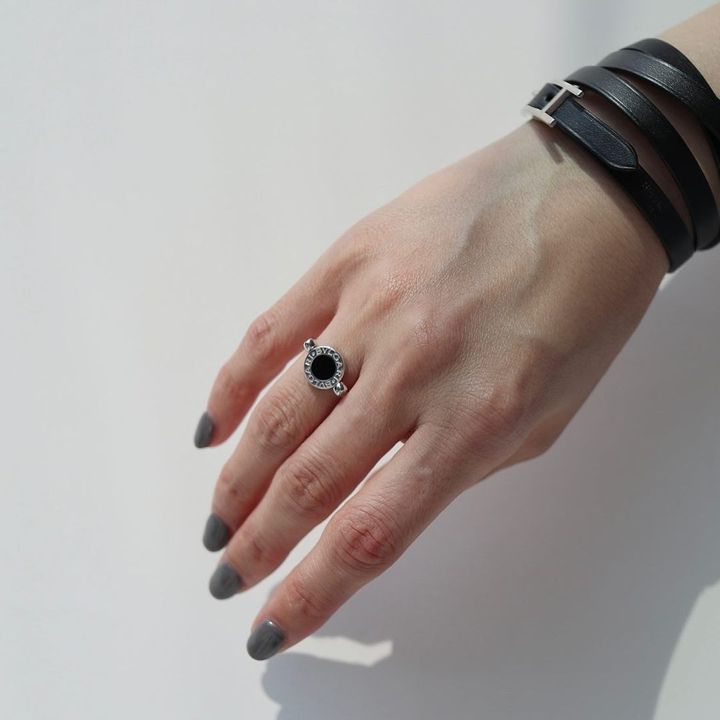 クールなブルガリのリング