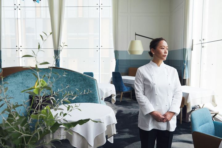 銀座「ファロ」のシェフパティシエである加藤峰子は、今年の「アジアのベストレストラン50」でベスト・ペイストリー・シェフ賞を受賞。Photo_ Nobuko Baba