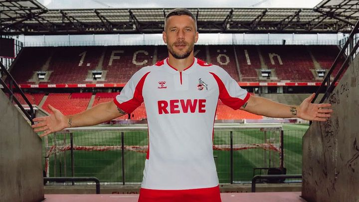 ポドルスキ、最後の勇姿！ケルンが「お別れの特別ユニフォーム」を発表 レジェンドも参加の試合で着用へ