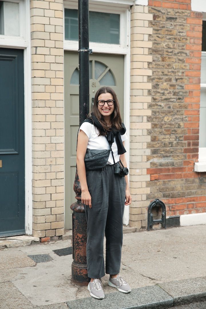 季節の変わりめは定番シンプルコーデが人気！【ロンドンガールの一週間コーデ】