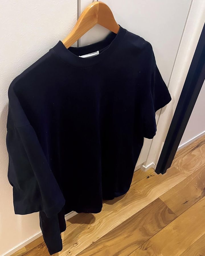 〈everyone〉のＴシャツ