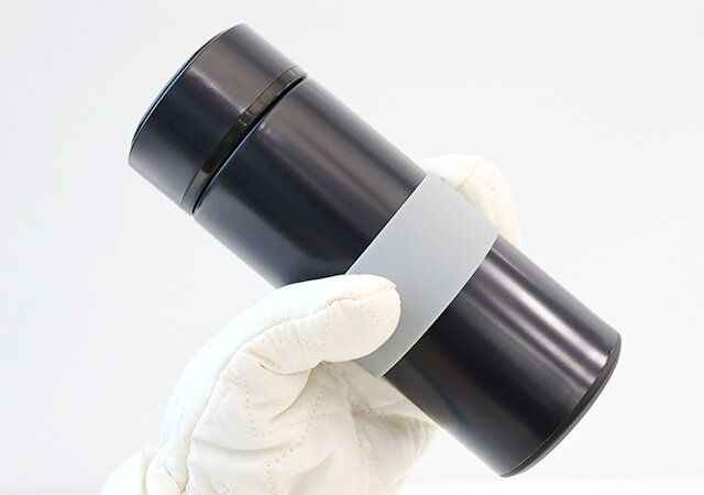 キャンドゥ 水筒のすべり止めバンド 使用例 持ちやすい 手袋