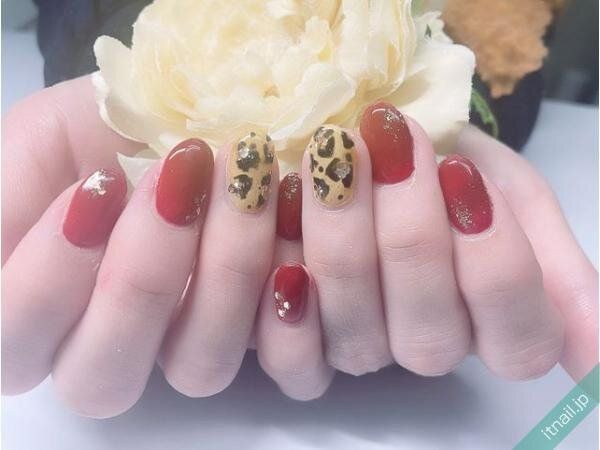 ネイルサロンメィプルが投稿したネイルデザイン [photoid:I0123732] via Itnail Design (739760)