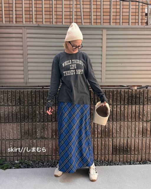 ai *TRチェックバイアスSKを着たコーデ