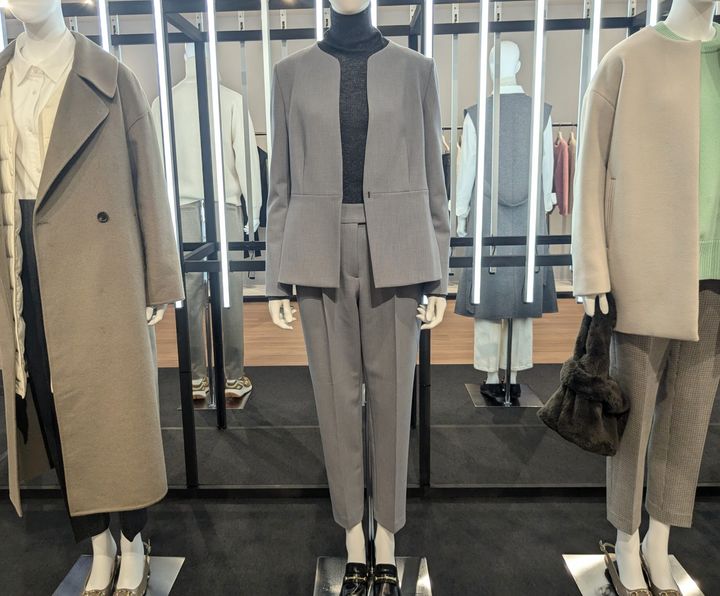 「プラステ」ノーカラージャケット3