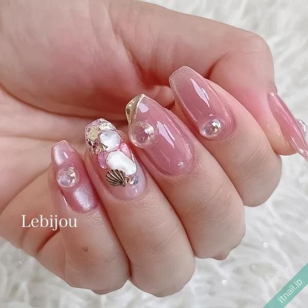 Le bijouが投稿したネイルデザイン [photoid:I0130608] via Itnail Design (740670)