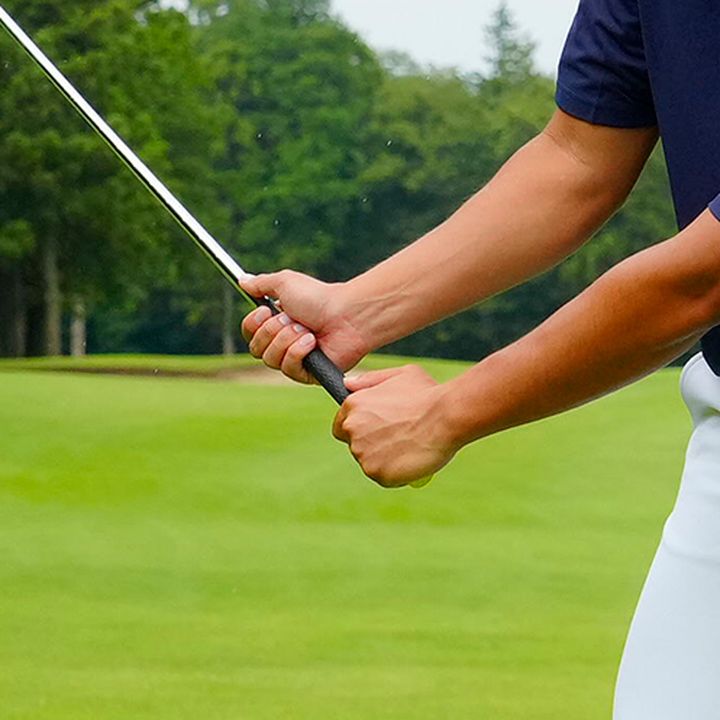 ラフからのショットは「浮いていたら払い打ち」「沈んでいたら打ち込む」が正解！