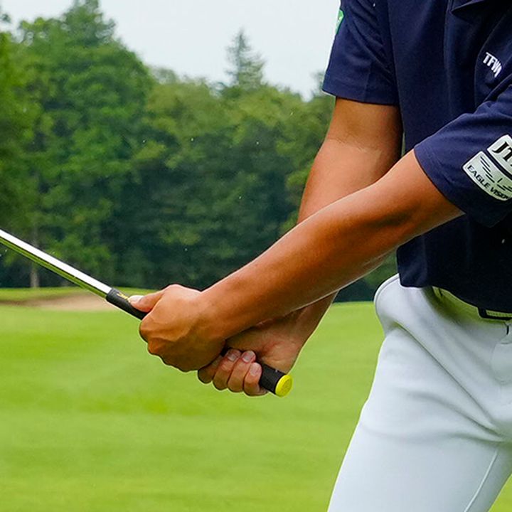 ラフからのショットは「浮いていたら払い打ち」「沈んでいたら打ち込む」が正解！