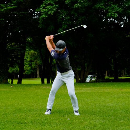 ラフからのショットは「浮いていたら払い打ち」「沈んでいたら打ち込む」が正解！