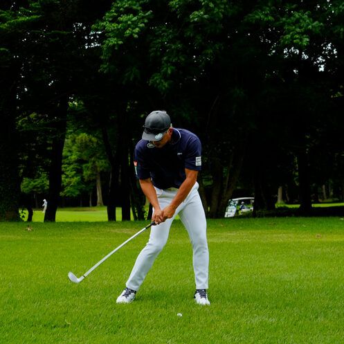 ラフからのショットは「浮いていたら払い打ち」「沈んでいたら打ち込む」が正解！