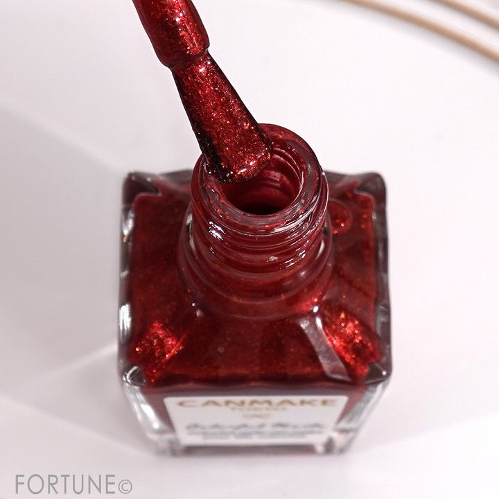 CANMAKE（キャンメイク） 『カラフルネイルズ』 