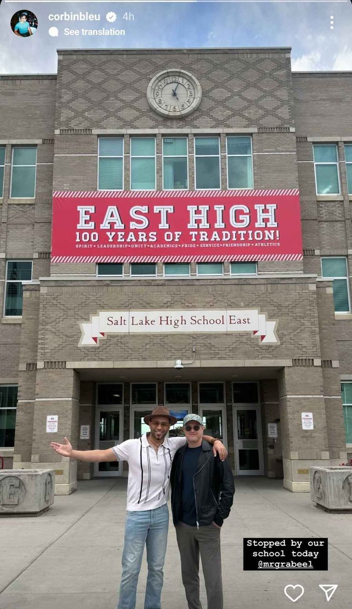 画像2: 『ハイスクール・ミュージカル』の舞台となったイースト高校を訪問