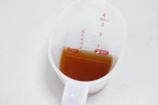 ダイソー 上から量れる耐熱計量カップ（60ml）