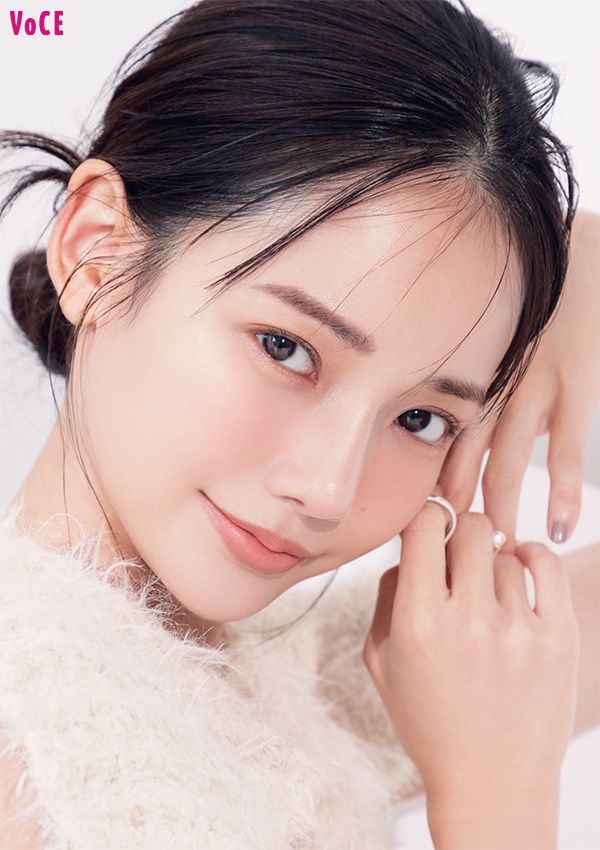 グリント・バイ・ビディボブ ハイライター 01使用／ハ・ヨンスさん