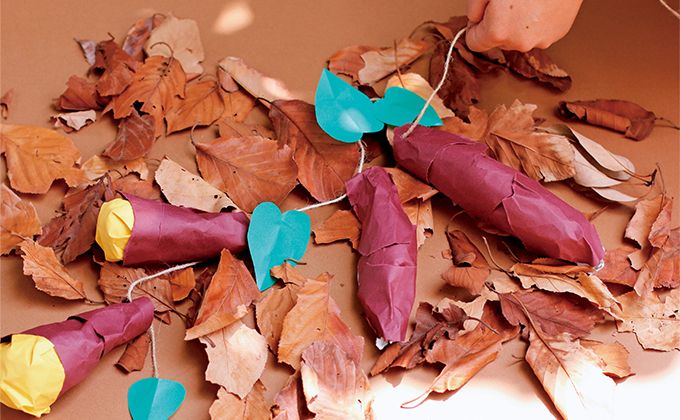 秋のイベント「芋掘り遊び」。お散歩で見つけた落ち葉を使って、おうちでもお芋掘り！【中川政七商店とつくる、季節のしつらい。】の画像1
