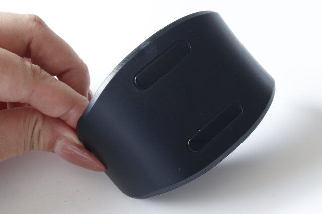 ダイソー リストレスト手首保護クッション 裏側の素材