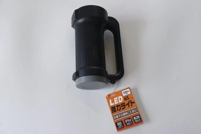 ダイソー LED強力ライト 商品タグ