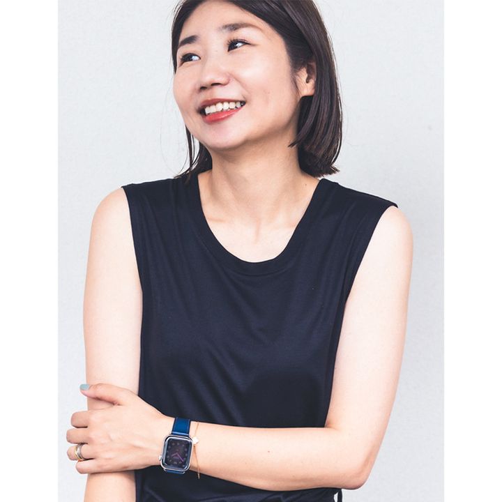 VERYライター北山さんの私物でアップルウォッチエルメスの腕時計