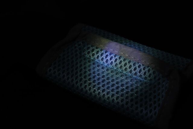 セリアのリフレクターショルダーカバー2Pの使用例