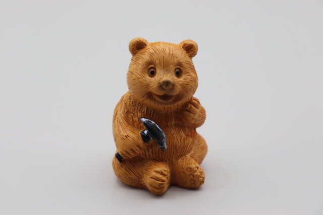 ダイソー アニマル置物（くま） トンカチ