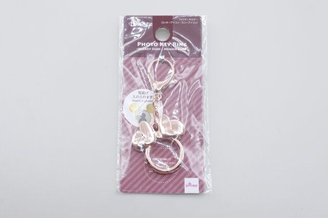 ダイソー フォトキーホルダー（ミッキーアイコン／ミニーアイコン） パッケージ
