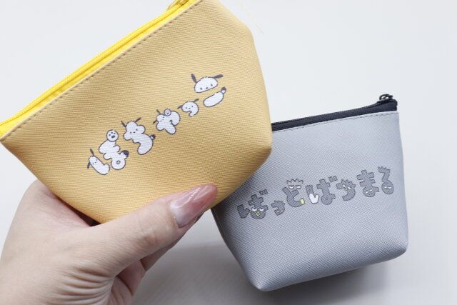 キャンドゥのレトロな40122 ミニポーチ（舟形）X／O 文字と40122 ミニポーチ（舟形）X／O 文字