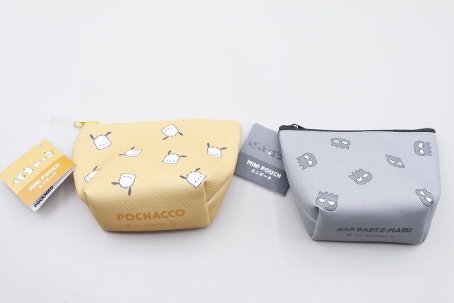 40122 ミニポーチ（舟形）X／O 文字とキャンドゥの40122 ミニポーチ（舟形）X／O 文字のパッケージ