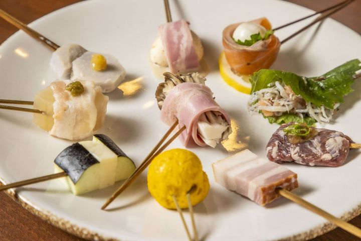 串かつ赤とんぼ