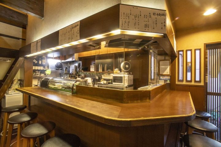 串かつ赤とんぼ