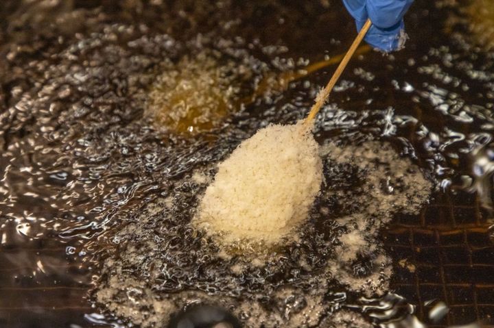 串かつ赤とんぼ