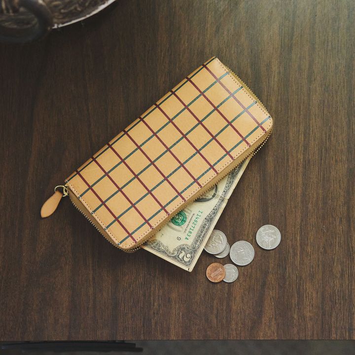 モードが好き？それとも上品系？《イルビゾンテ》のチェック柄バッグを秋イチ手に入れたい【マイスタンダードブック】