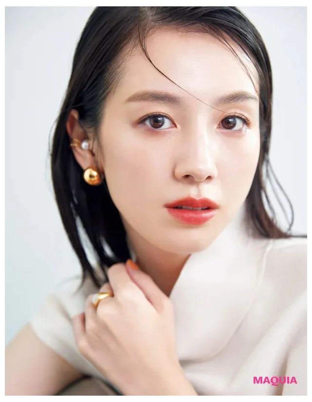 アディクション ザ アイシャドウを使ったおすすめメイクのやり方_アディクション ザ アイシャドウ ティント 004T Earth Jewelを使ったメイク