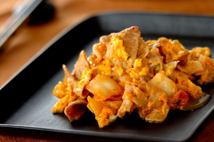 豚キムチと卵の炒め物
