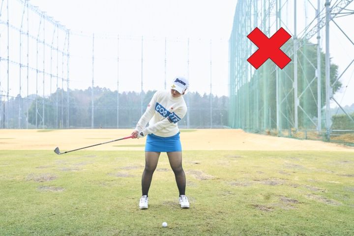 「ドライバーで真っ直ぐ飛ばす」秘訣をプロ3人が解説！