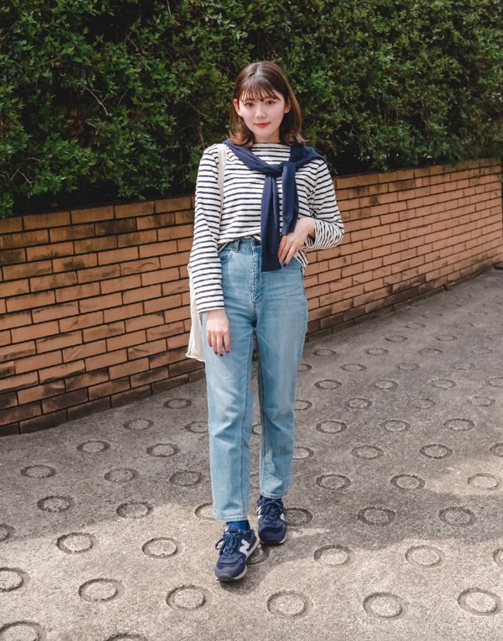 秋の重ね着に大活躍「カーディガン」コーデ8選！肩掛けスタイル編