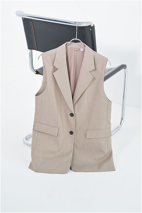 GUの名品カタログ。大人だからこそ似合う「ウォッシャブルニット フラットシューズ」「オーバーサイズ テーラードベスト」【最新号からちょっと見せ】の画像1