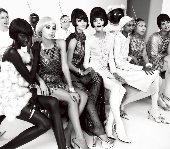 1960s 〈右から・Celina〉ドレス 参考商品／LOUIS VUITTON（ルイ・ヴィトン クライアントサービス） 〈Soyeong〉ドレス 参考商品／MICHAEL KORS COLLECTION（マイケル・コース カスタマーサービス） ブーツ／DEAR FRANCES（jp.dearfrances.com） イヤーピース／CHRISHABANA（chrishabanajewelry.com） 〈Ugbad〉ドレス／PROENZA SCHOULER（www.proenzaschouler.com） シューズ／ANCUTA SARCA（ancutasarca.com） イヤリング／ÉLIOU（www.eliou.com） 〈Lulu〉ジャケット ￥2,828,100 スカート ￥377,300（ともに予定価格）／ともにCHANEL（シャネル カスタマーケア） ブーツ ￥183,000／COURRÈGES（エドストローム オフィス） 〈Amelia〉ガウン／ALBERTA FERRETTI（www.albertaferretti.com） バングル／ALEXIS BITTAR（www.alexisbittar.com） バングル／DINOSAUR DESIGNS（www.dinosaurdesigns.com） 〈Phoebe〉サングラス／NATASHA ZINKO（natashazinko.com） 〈Iris〉ドレス ￥636,700／RABANNE（エドストローム オフィス） バングル／LOUISE OLSEN X ALEX AND TRAHANAS（alexandtrahanas.com） 〈Anok〉ドレス ￥2,420,000（参考価格）／GIVENCHY（ジバンシィ ジャパン） イヤリング／SHAUN LEANE（shaunleane.com） バングル／LOUISE OLSEN X ALEX AND TRAHANAS（alexandtrahanas.com） リング／MARK FAST（markfast.com）