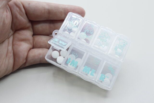 セリア SWIMMER ピルケース