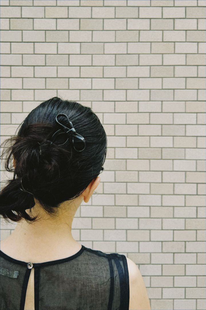 2024年秋冬コーデにおすすめ◆ シックなモノトーンヘアアクセ【ささやかですてきなもの 大谷有紀 vol.208】