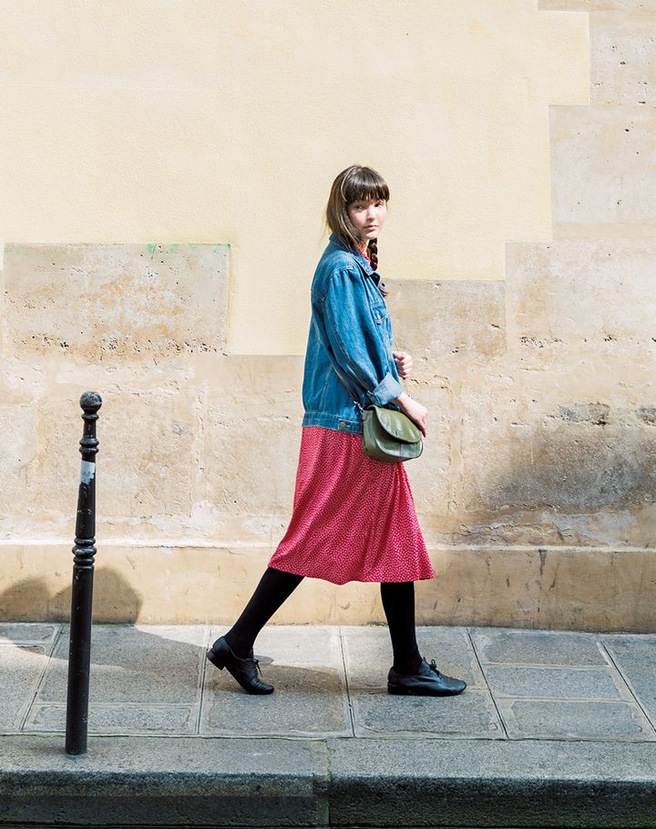 アウターやカラーで一気に秋らしい装いに【パリジェンヌの一週間コーデ】