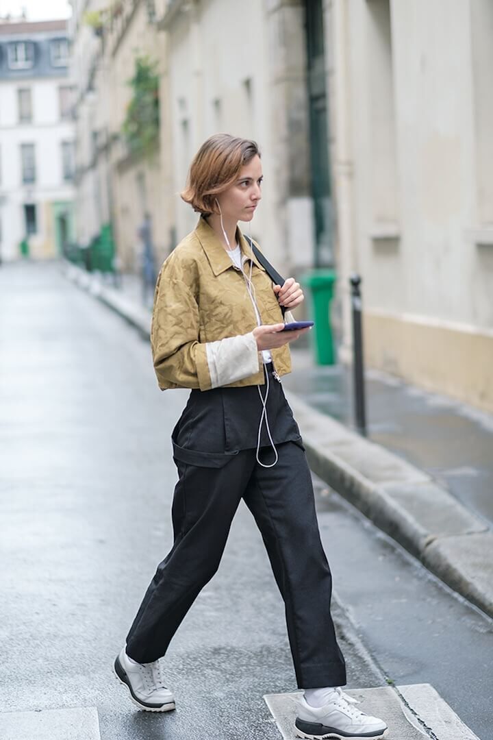 アウターやカラーで一気に秋らしい装いに【パリジェンヌの一週間コーデ】