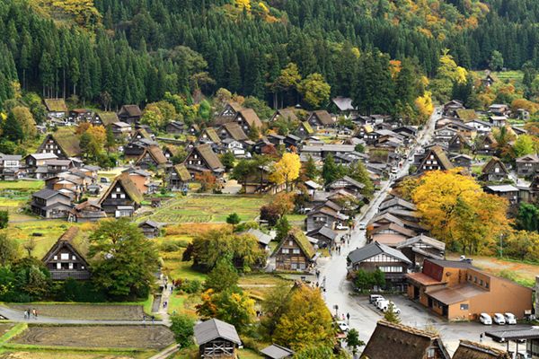 アウトドアのプロが激推し！白川郷のおすすめハイキングコースとは？