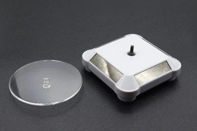 キャンドゥ ソーラー式回転台白色