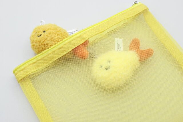 ダイソー フラットメッシュポーチ 推し色 透け感