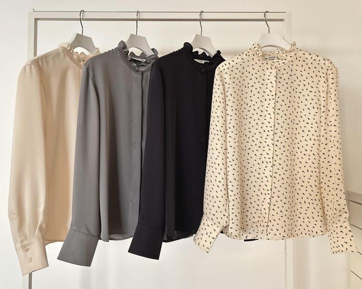 画像: 【UNIQLO and COMPTOIR DES COTONNIERS】サテンフリルブラウス各¥3,990