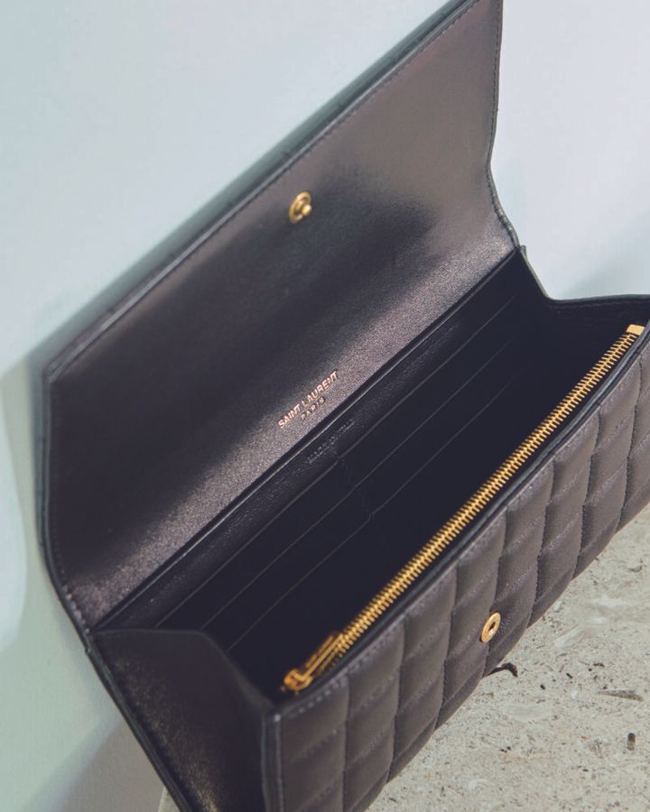 イヴサンローラン